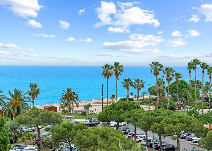 Aparthotel Bastion Ideally Located, Brightness, Sea Views 4*