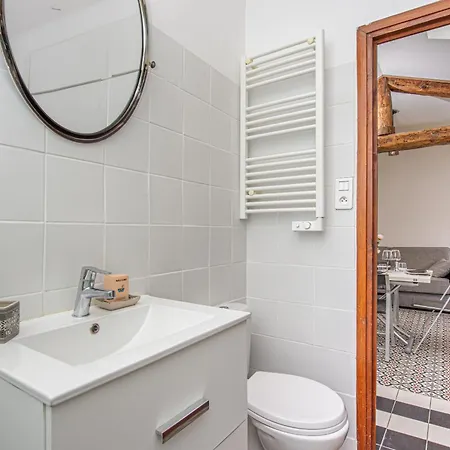 Bastion Ideally Located, Brightness, Sea Views 3* Menton